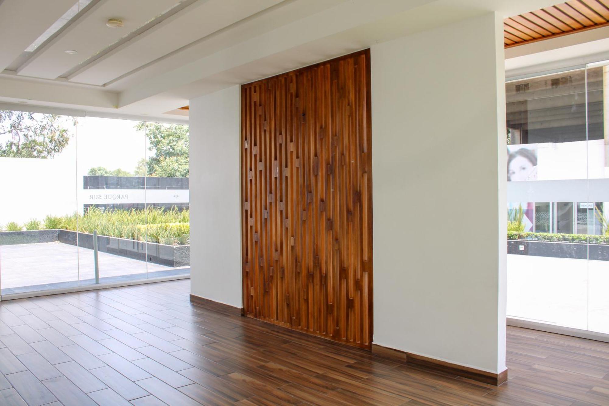 En Zona De Hospitales En Planta Baja Apartment